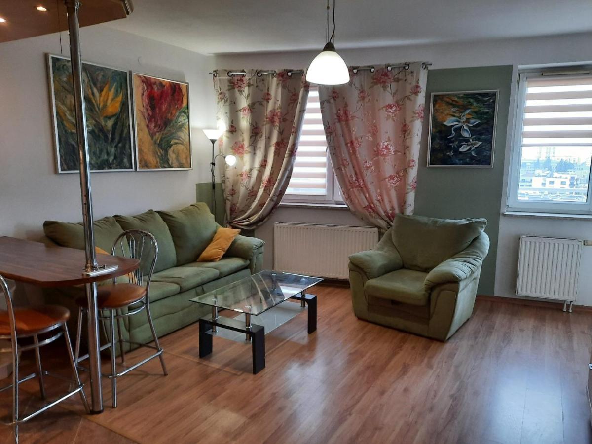 Apartamenty Trzy Wieze Varsovie Extérieur photo